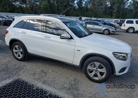 2018 Mercedes-Benz Glc 350E z USA, uszkodzony, nr VIN WDC0G5EBXJF436091
